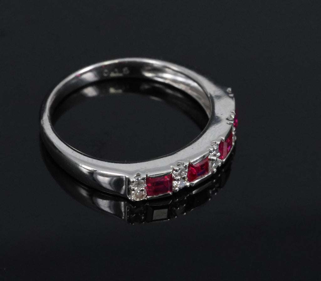 Vintage 0.55ct Vivid Red Ruby & 0.15ct Diamond Platinum 3.5mm Band Size 6.25