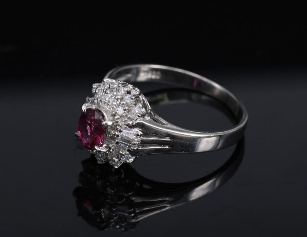 Vintage 0.44ct Natural Ruby 0.23ct Diamond Platinum Cocktail Ring Size 5.5 3.88g