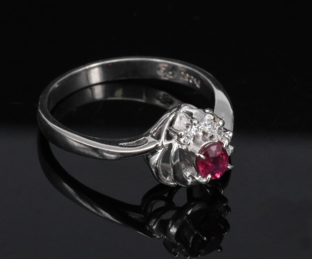 Vintage 0.21ct Natural Ruby & 0.05ct Diamond Handmade Platinum Ring Size 4.5