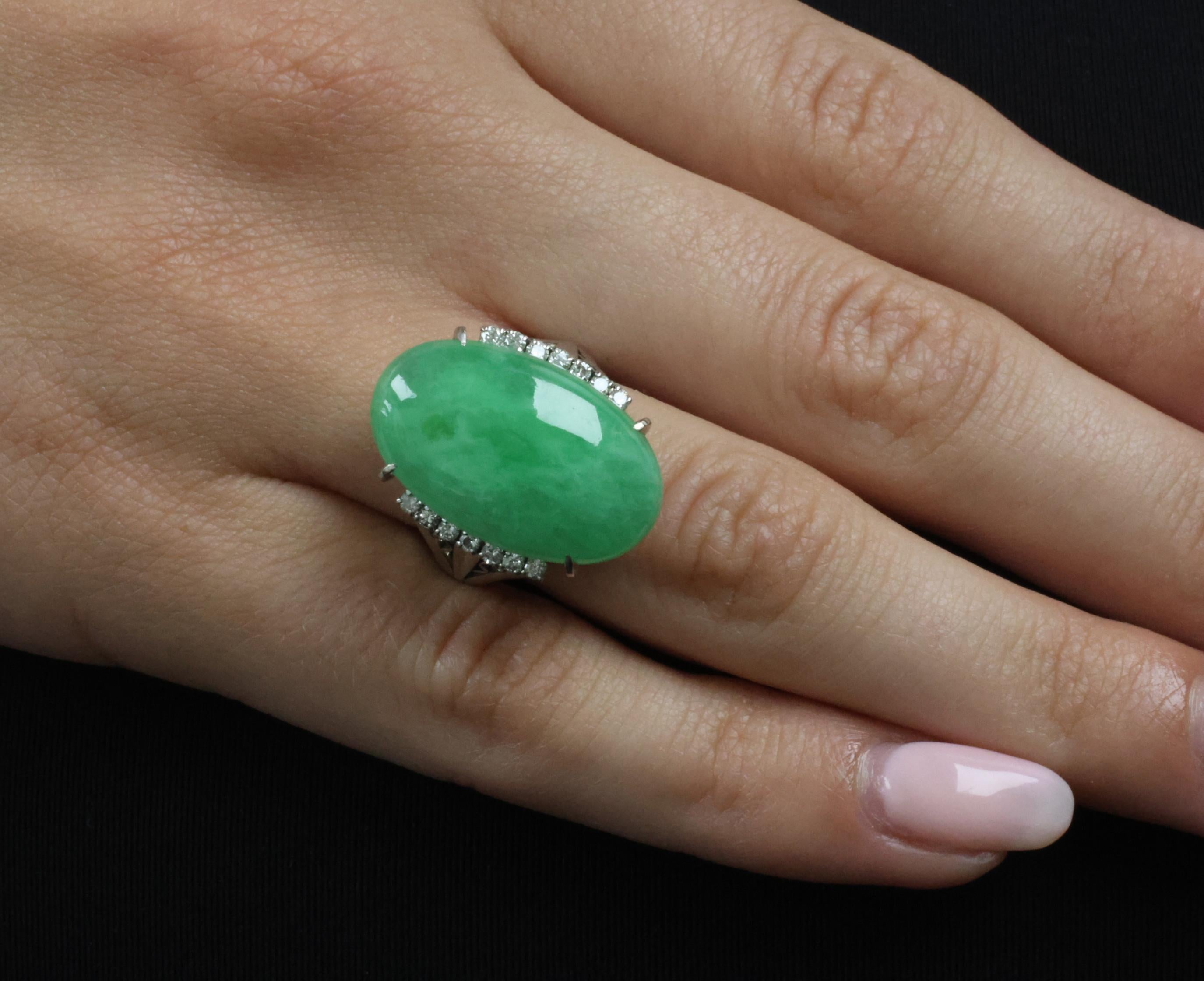 18.26ct Natural Apple Green Jadeite Jade & 0.24ct Diamond Platinum Ring Size 7.5