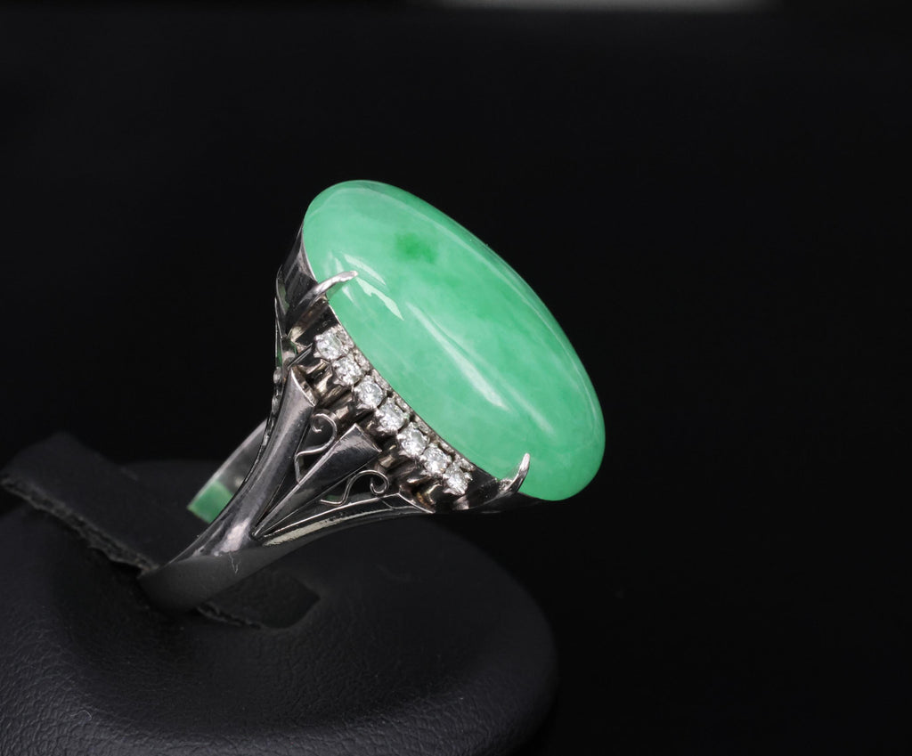 18.26ct Natural Apple Green Jadeite Jade & 0.24ct Diamond Platinum Ring Size 7.5