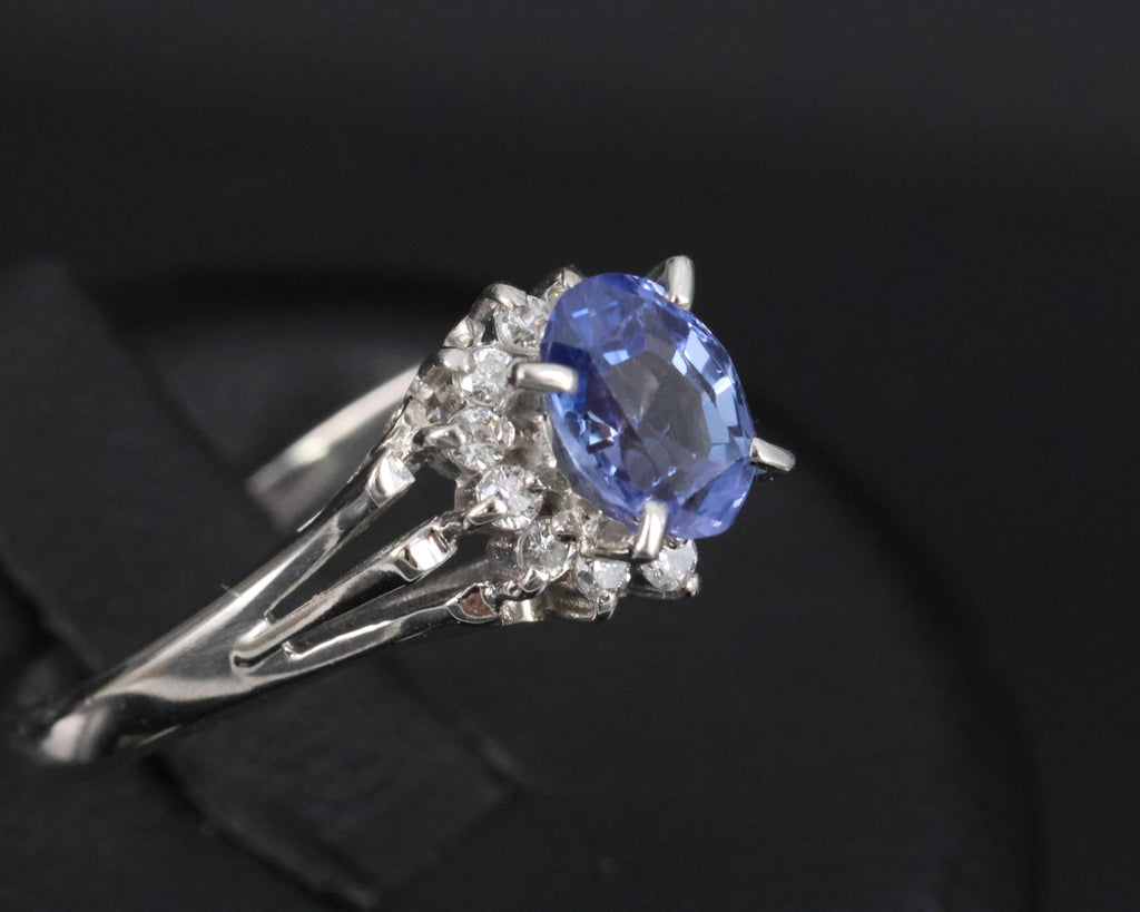 0.97ct Natural Violet Blue Sapphire & 0.17ct Diamond Platinum Ring Size 8.25