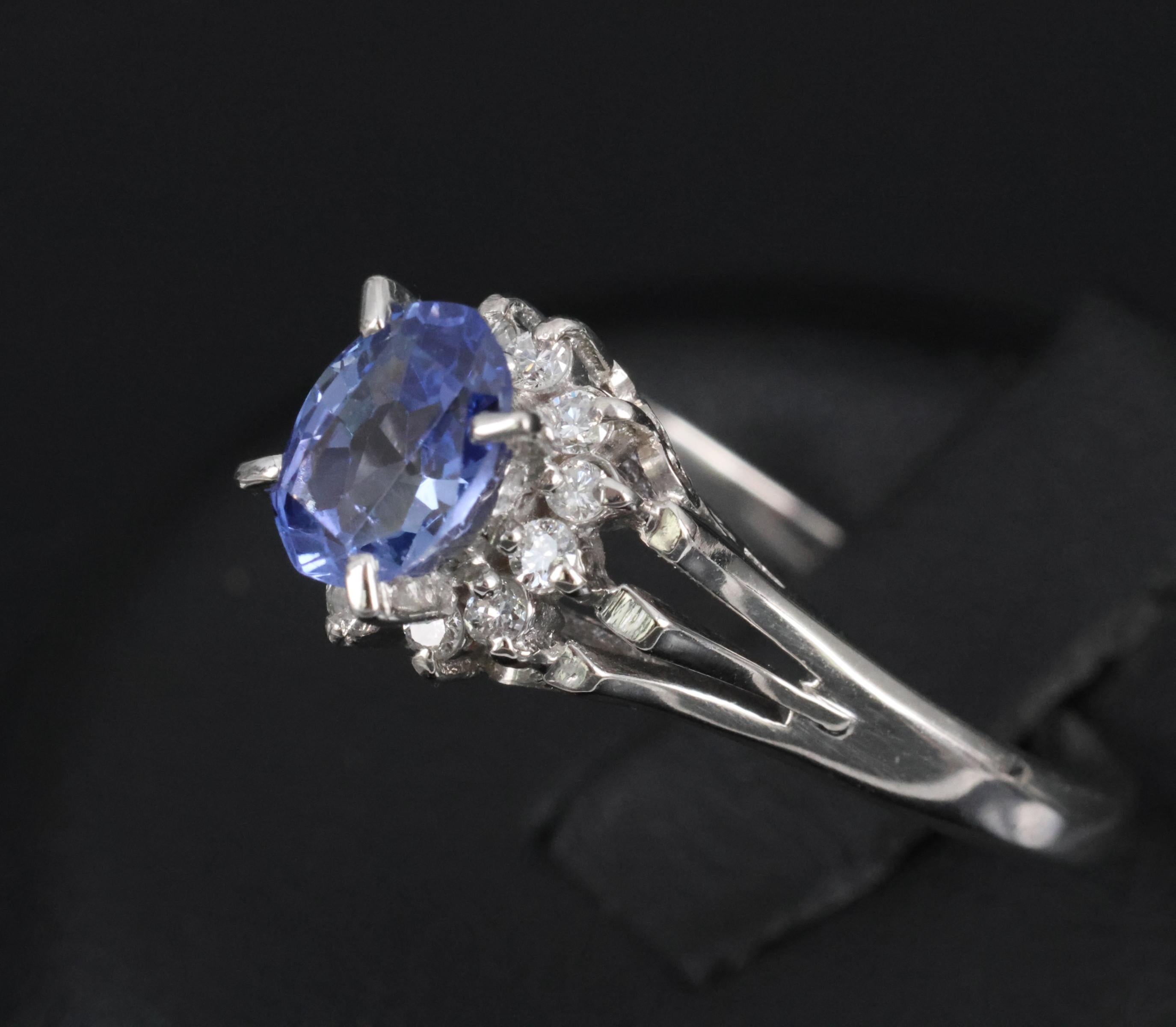 0.97ct Natural Violet Blue Sapphire & 0.17ct Diamond Platinum Ring Size 8.25