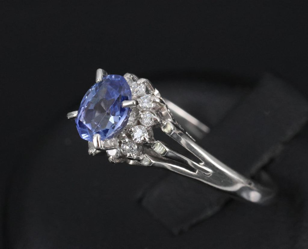0.97ct Natural Violet Blue Sapphire & 0.17ct Diamond Platinum Ring Size 8.25