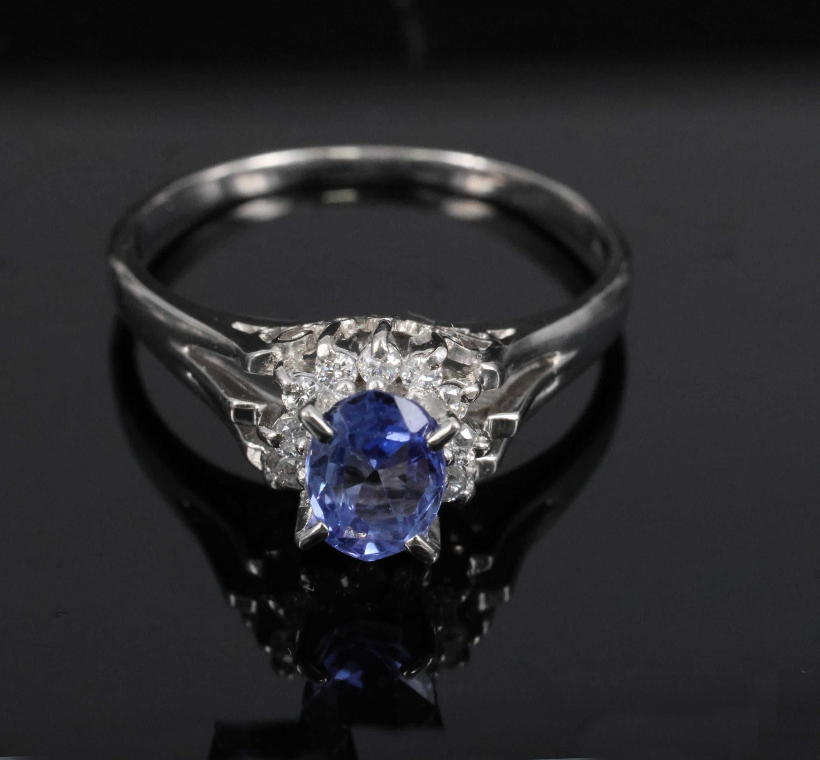0.97ct Natural Violet Blue Sapphire & 0.17ct Diamond Platinum Ring Size 8.25
