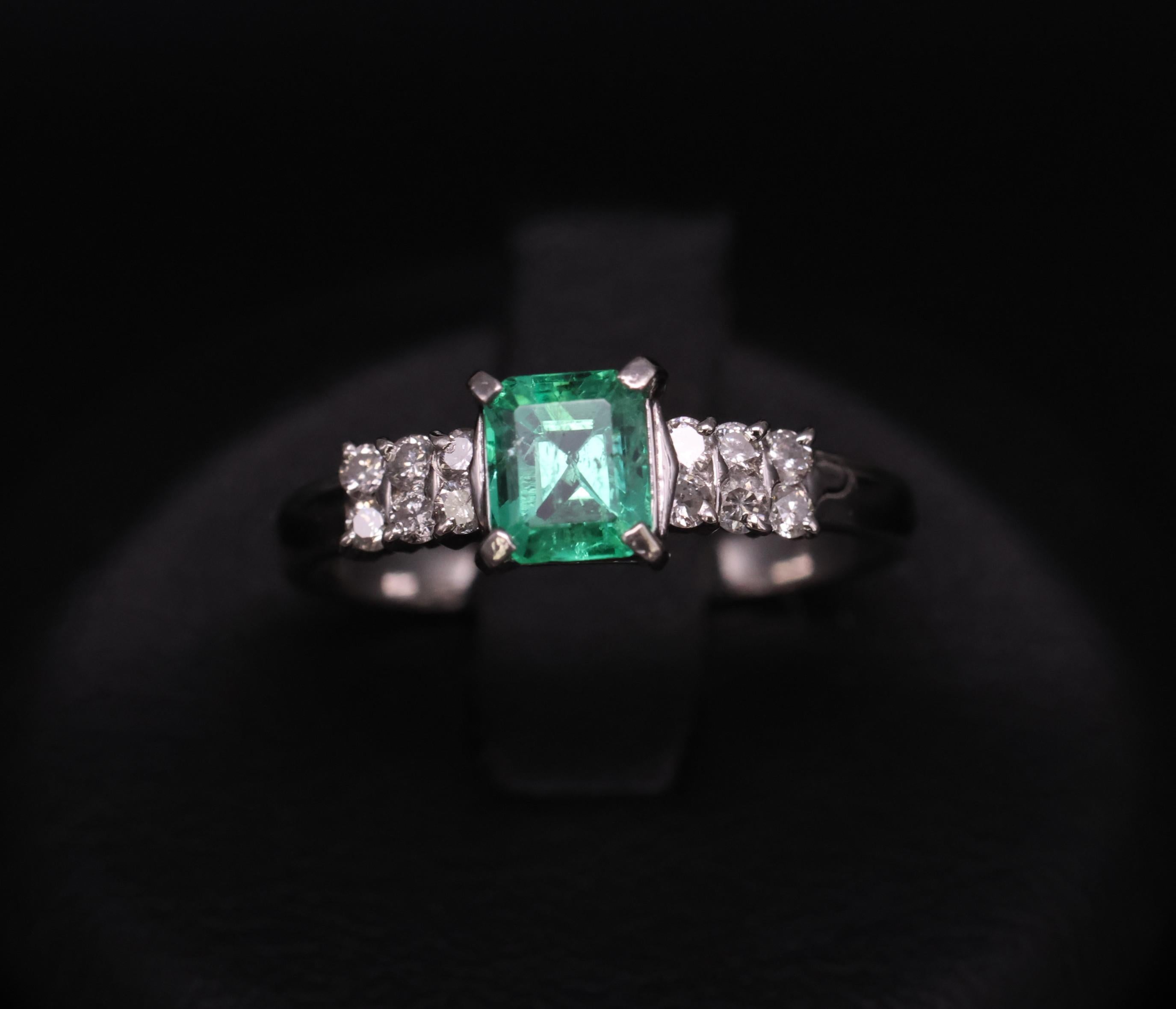 Fine Vintage 0.60ct Colombian Emerald & 0.20ct Diamond Platinum Ring Size 7