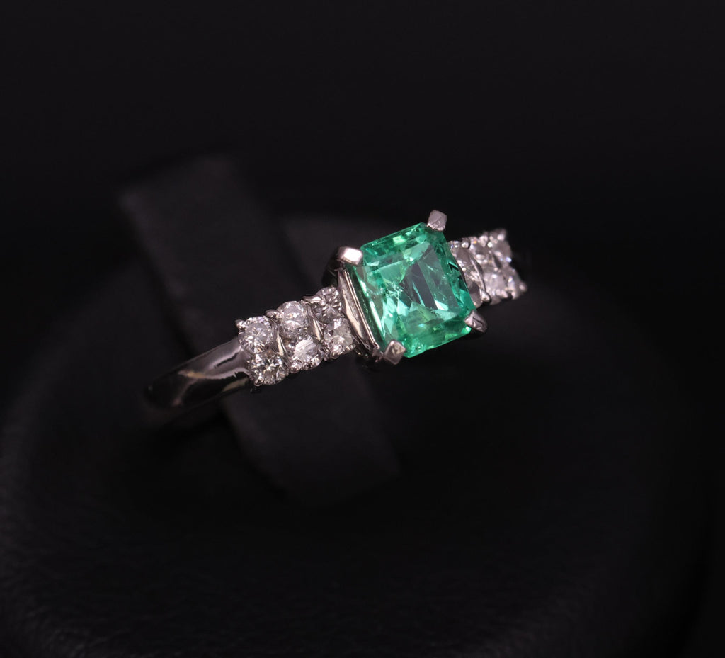 Fine Vintage 0.60ct Colombian Emerald & 0.20ct Diamond Platinum Ring Size 7
