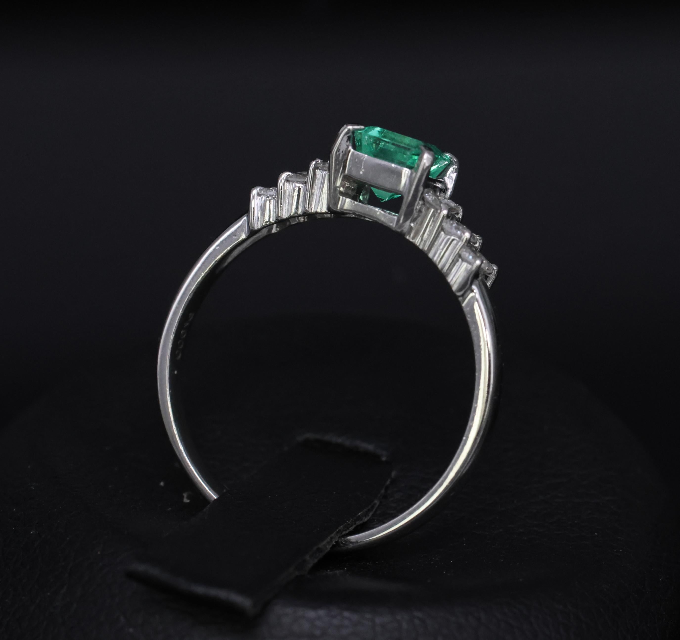 Fine Vintage 0.60ct Colombian Emerald & 0.20ct Diamond Platinum Ring Size 7