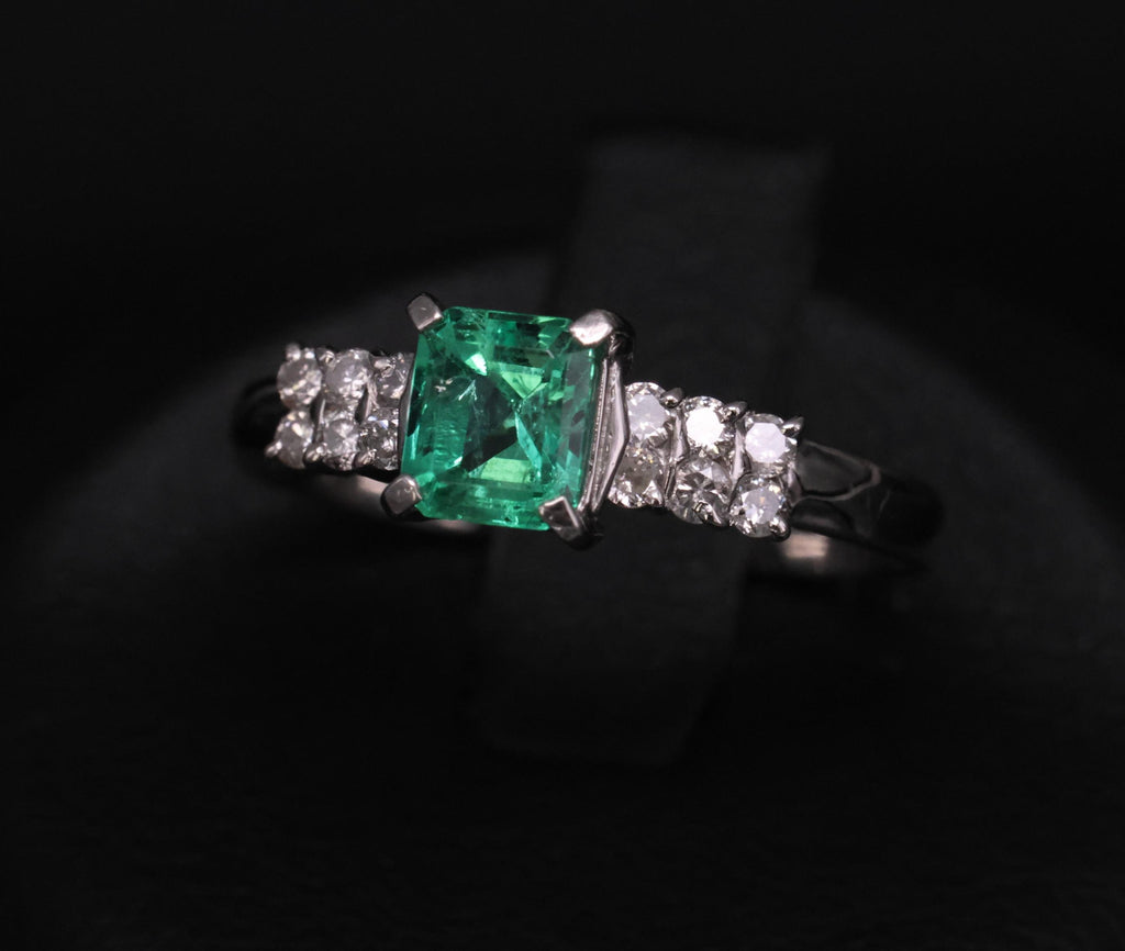 Fine Vintage 0.60ct Colombian Emerald & 0.20ct Diamond Platinum Ring Size 7
