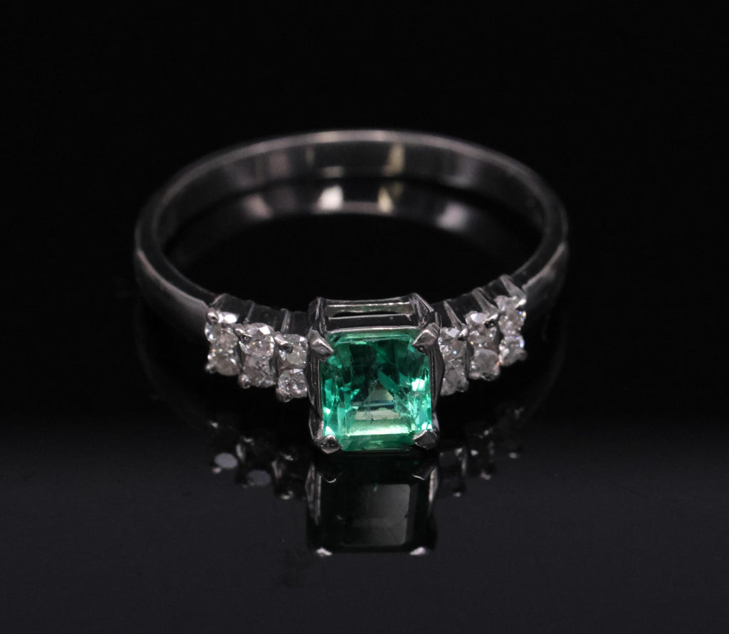Fine Vintage 0.60ct Colombian Emerald & 0.20ct Diamond Platinum Ring Size 7