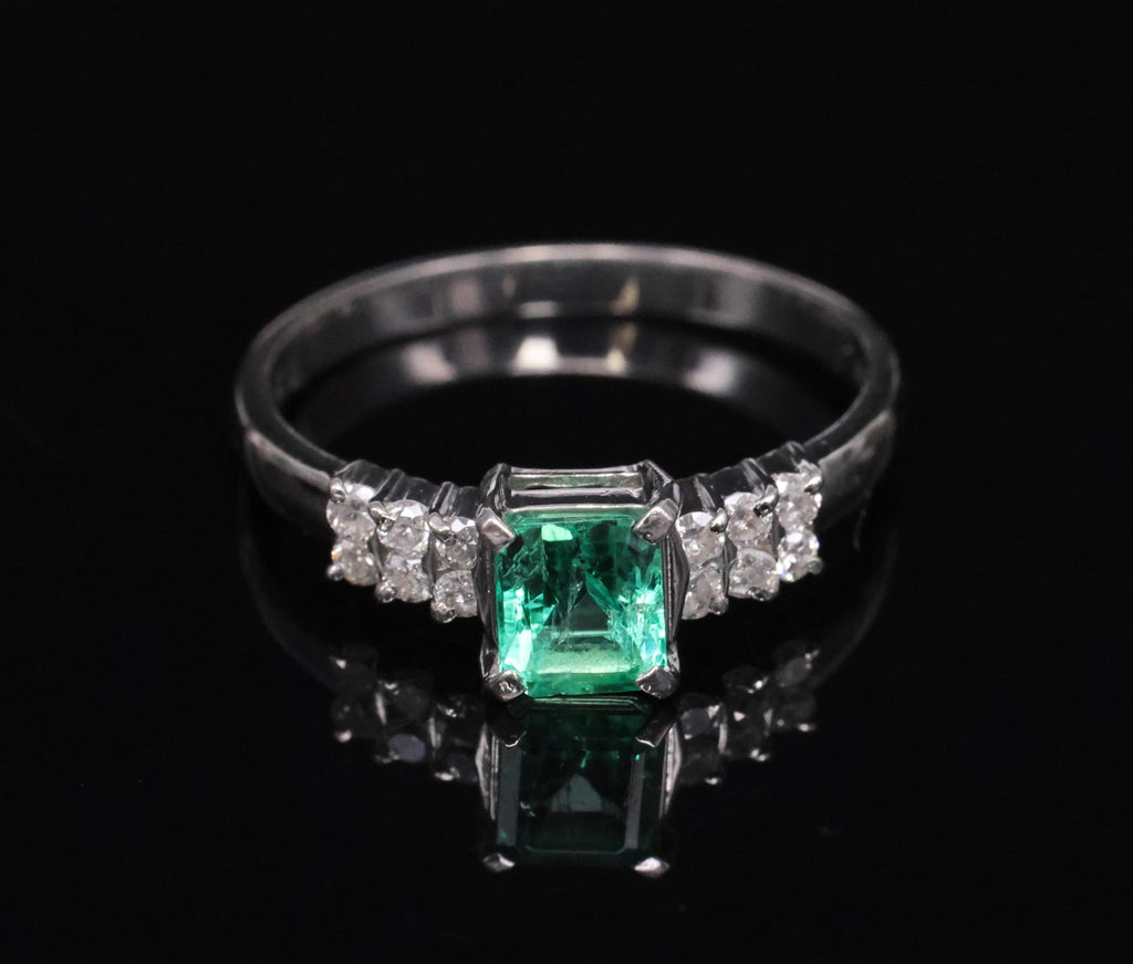 Fine Vintage 0.60ct Colombian Emerald & 0.20ct Diamond Platinum Ring Size 7