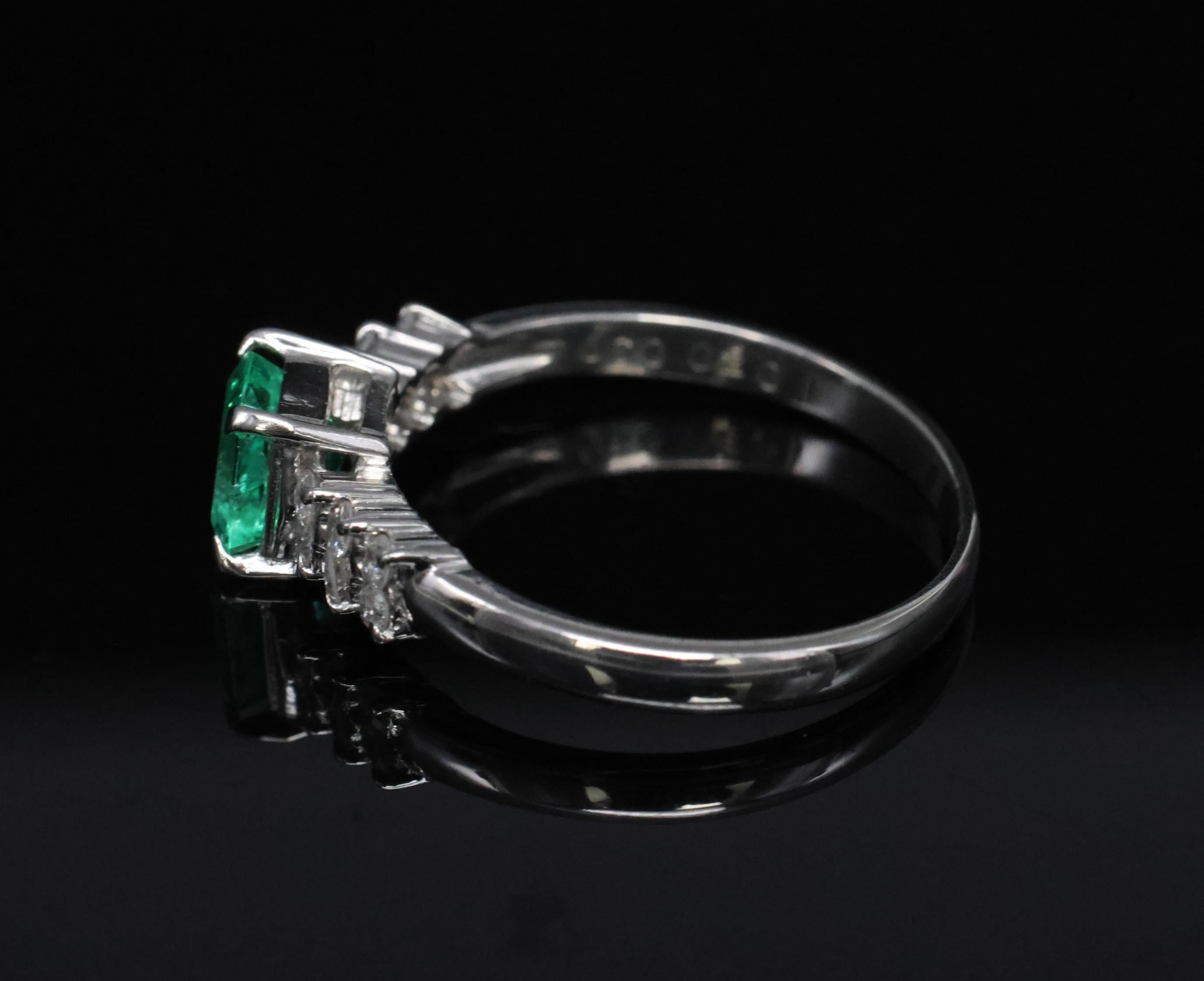 Fine Vintage 0.60ct Colombian Emerald & 0.20ct Diamond Platinum Ring Size 7