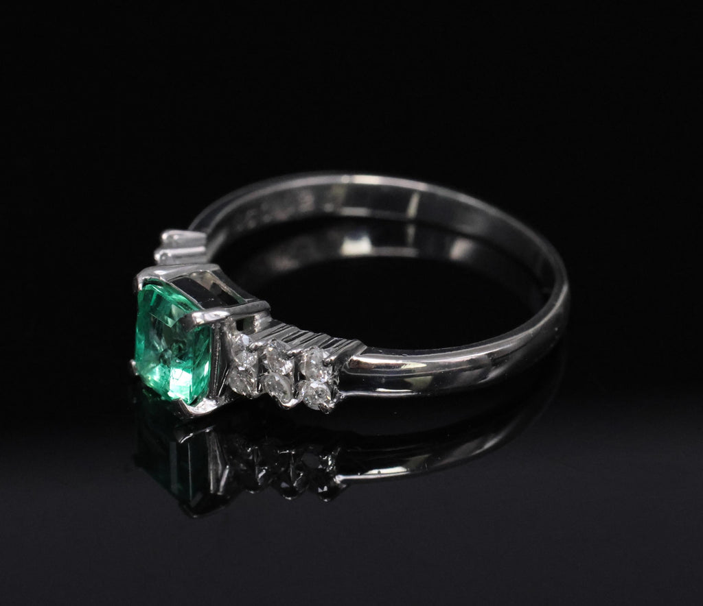Fine Vintage 0.60ct Colombian Emerald & 0.20ct Diamond Platinum Ring Size 7
