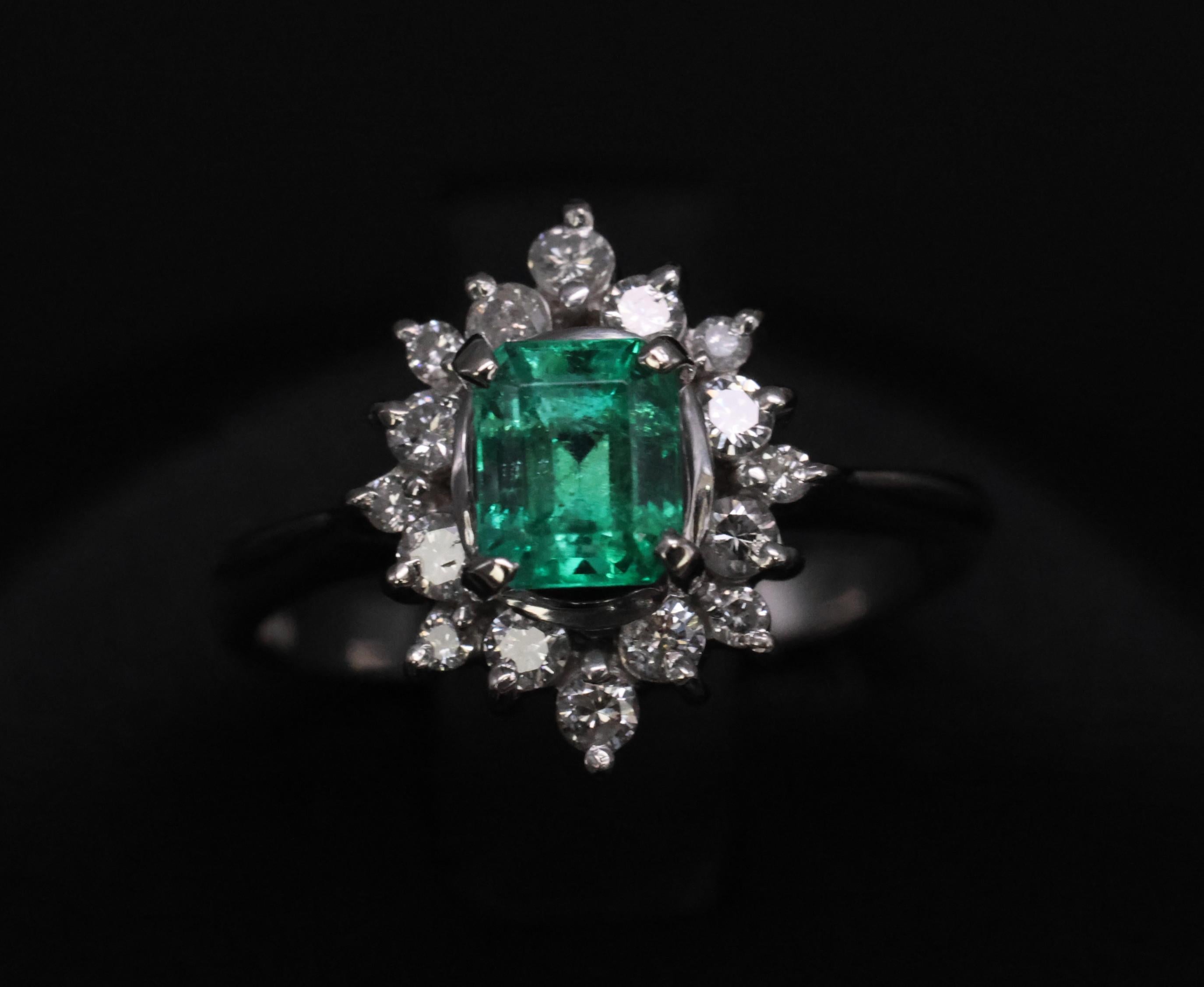 Fine Vintage 0.60ct Colombian Emerald 0.26ct Diamond Platinum Ring Size 4.75