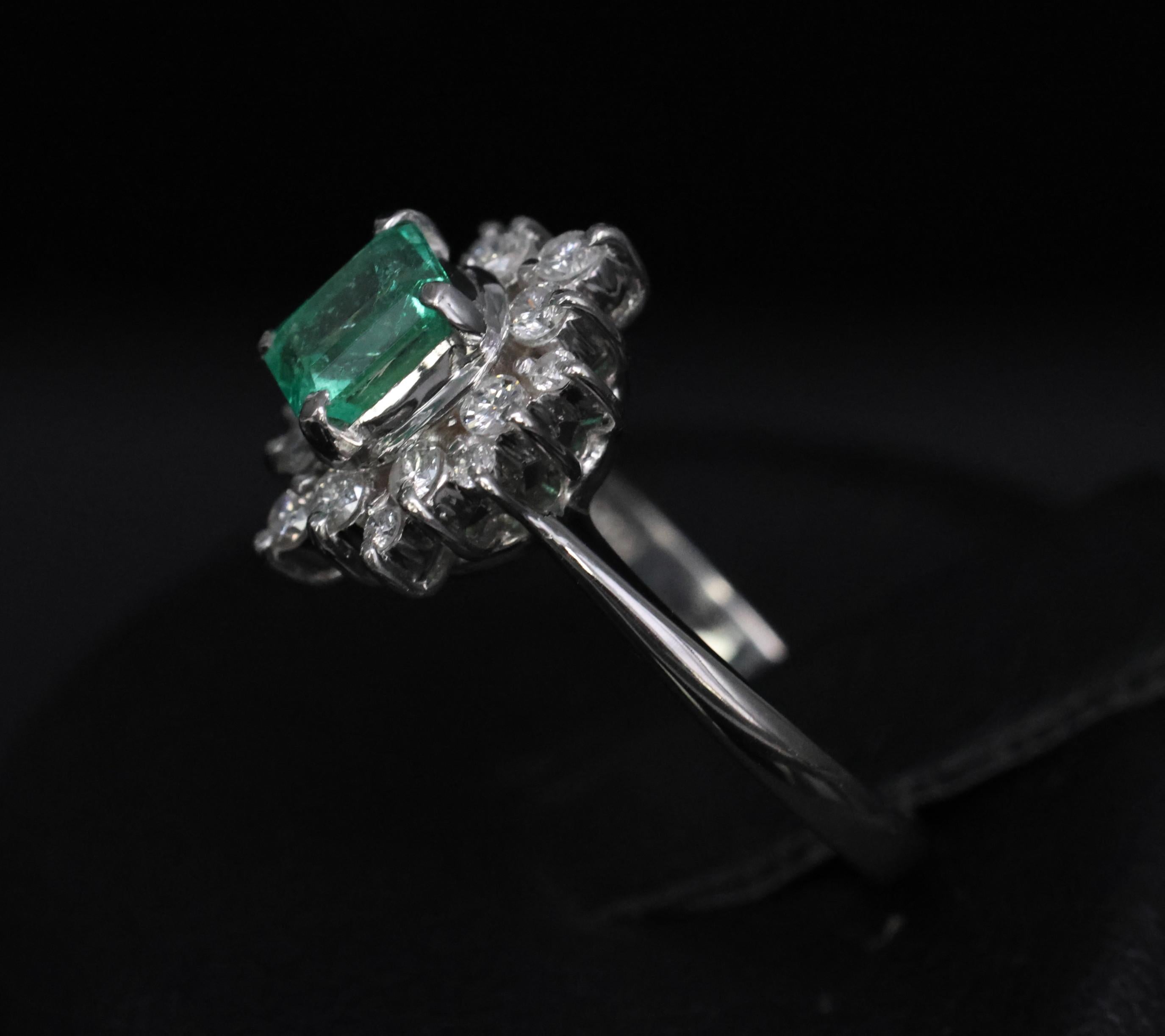Fine Vintage 0.60ct Colombian Emerald 0.26ct Diamond Platinum Ring Size 4.75