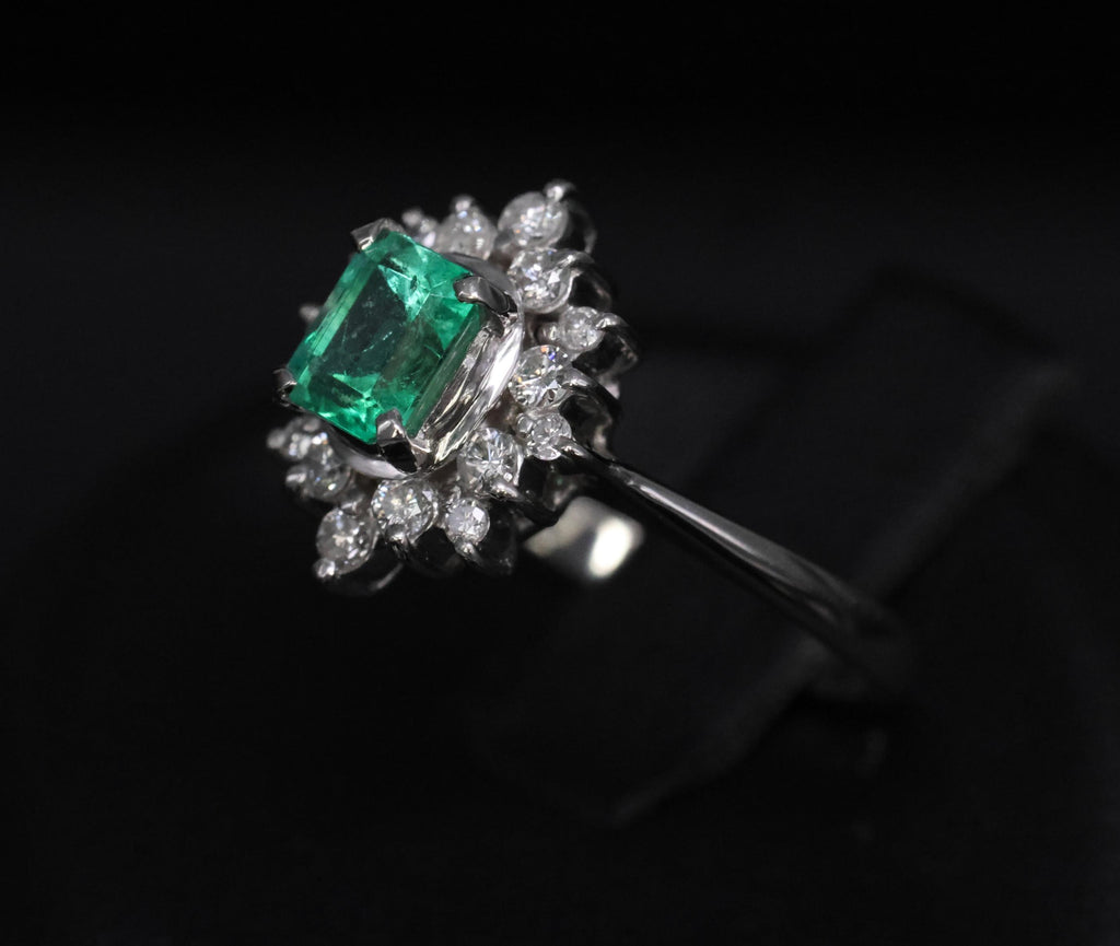 Fine Vintage 0.60ct Colombian Emerald 0.26ct Diamond Platinum Ring Size 4.75
