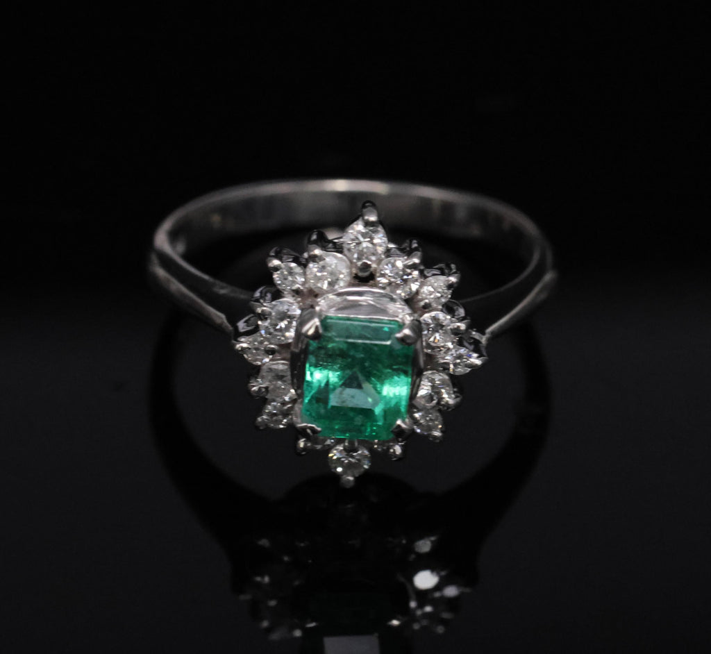 Fine Vintage 0.60ct Colombian Emerald 0.26ct Diamond Platinum Ring Size 4.75