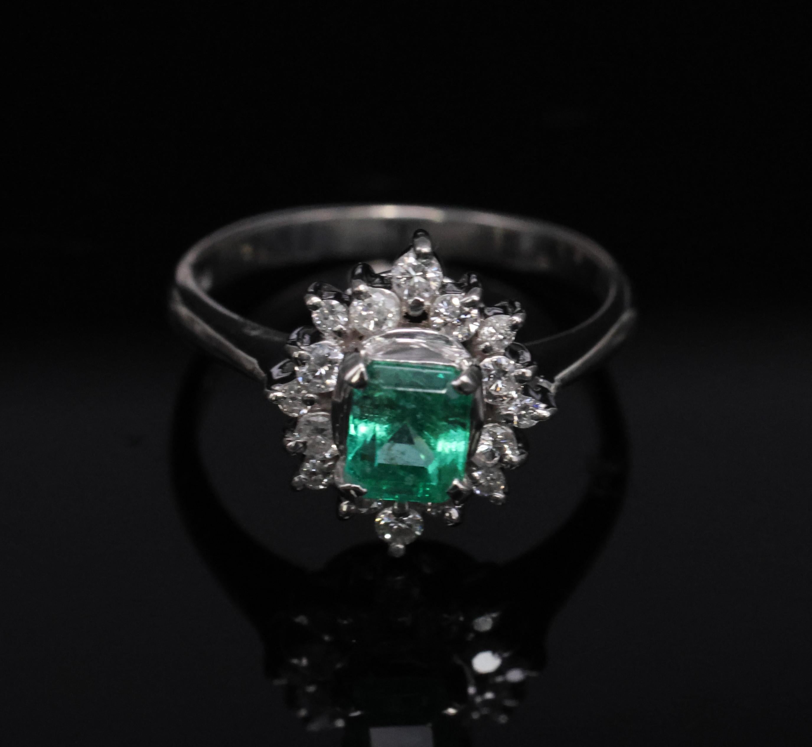 Fine Vintage 0.60ct Colombian Emerald 0.26ct Diamond Platinum Ring Size 4.75