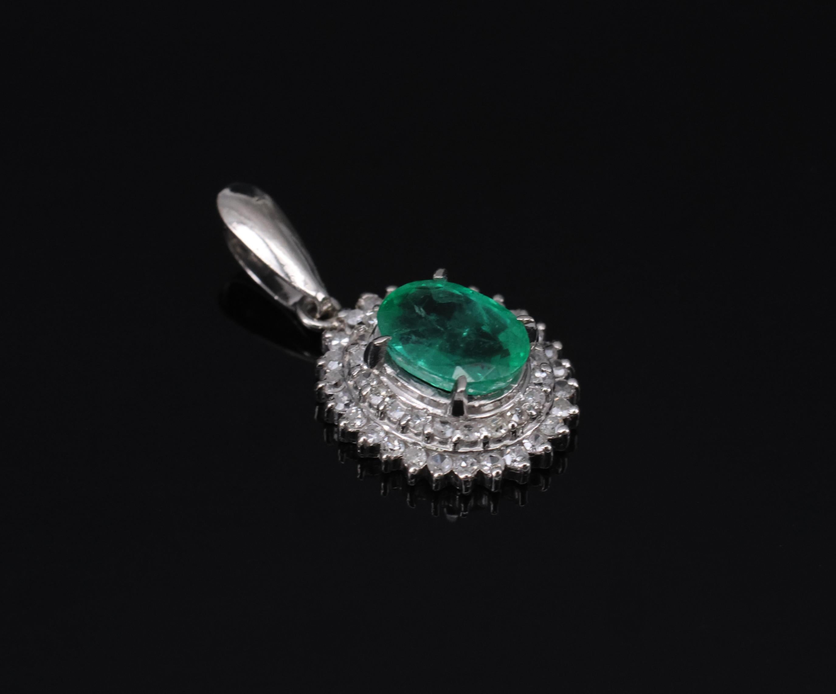 Vintage 0.75ct Oval Emerald & 0.22 Diamond Platinum Slide Pendant 2.04 Grams