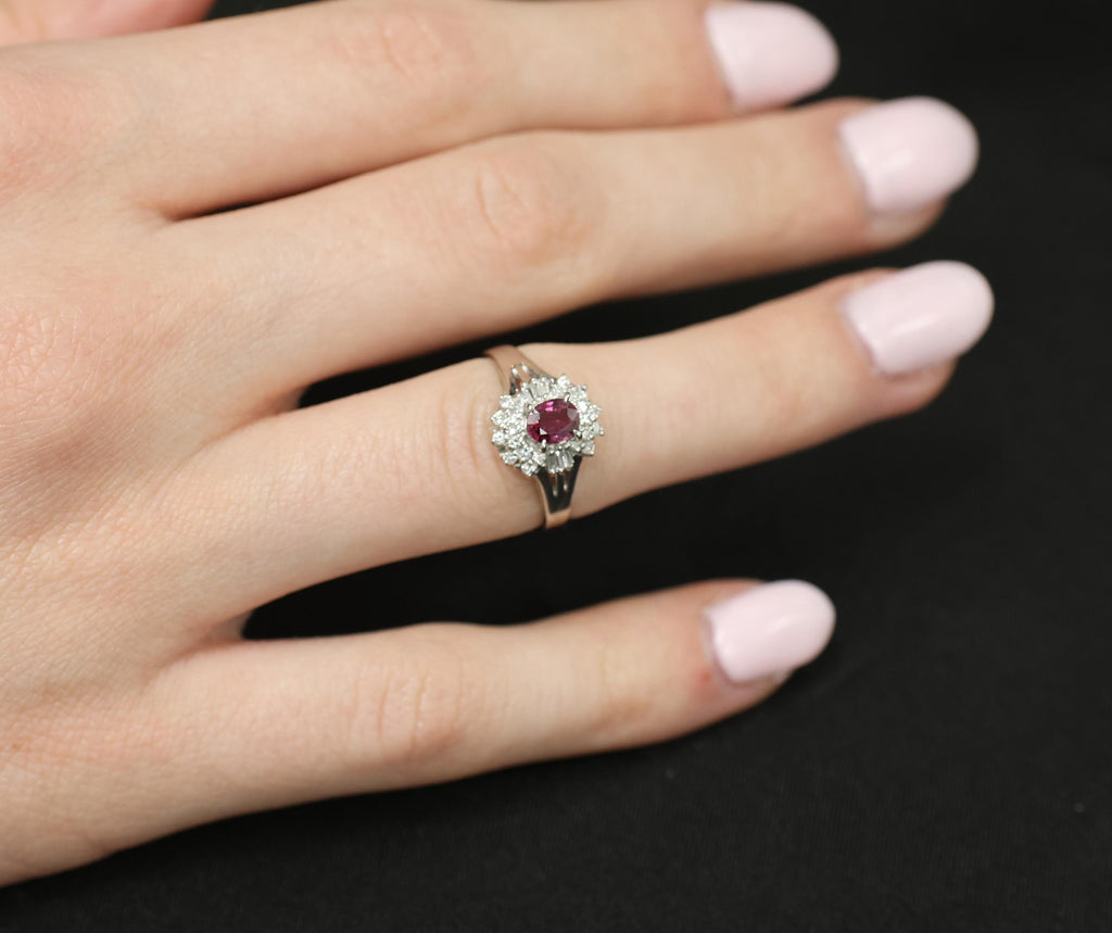 Vintage 0.44ct Natural Ruby 0.23ct Diamond Platinum Cocktail Ring Size 5.5 3.88g