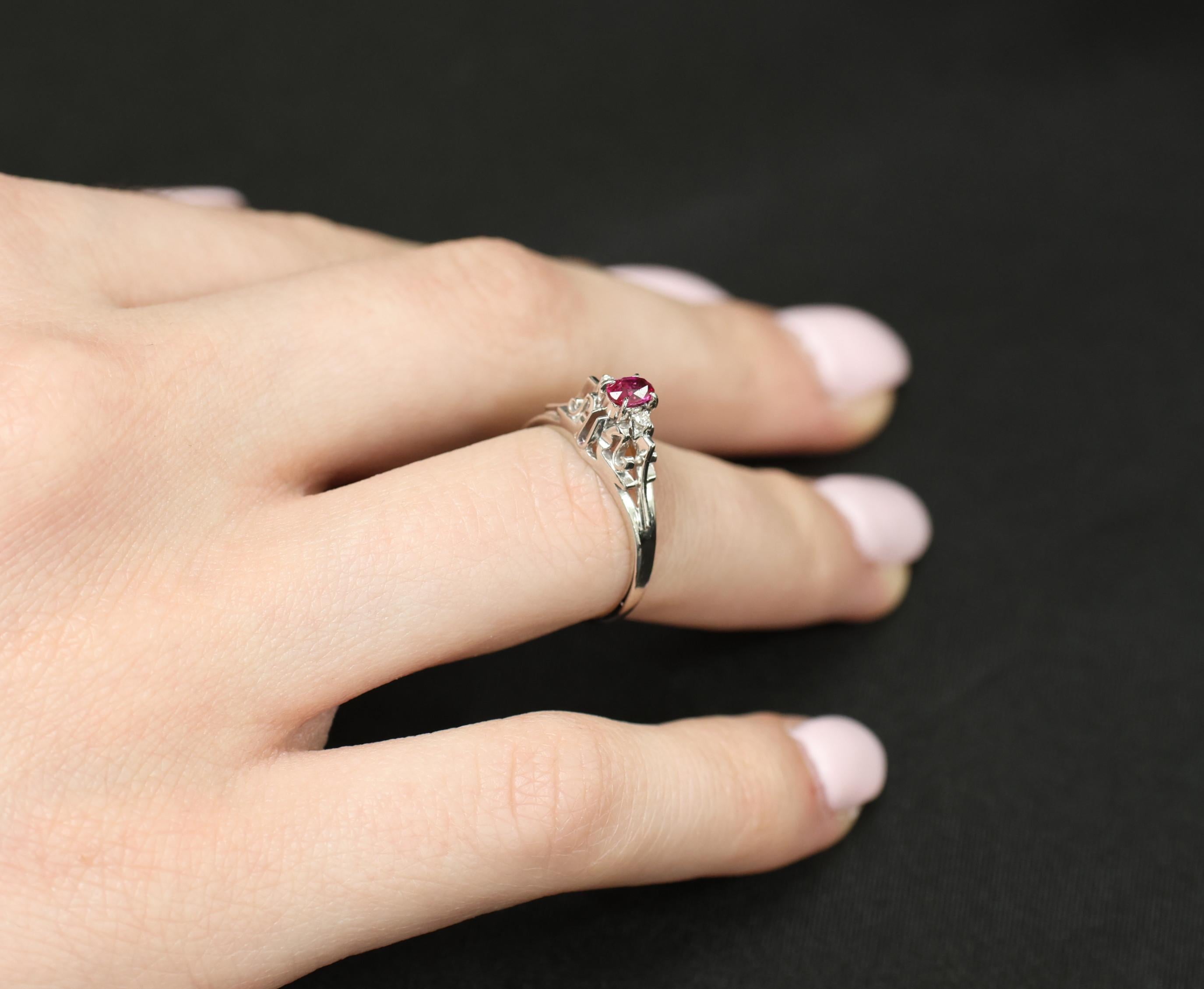 Vintage 0.28ct Vivid Red Natural Ruby & 0.04ct Diamond Platinum Ring Size 6