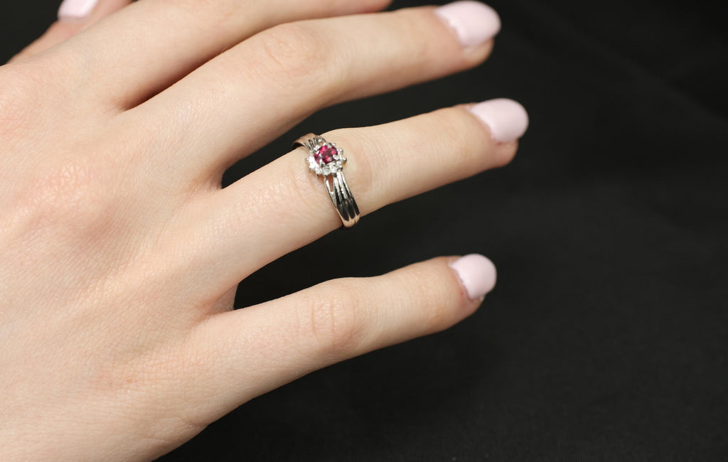 Vintage 0.35ct Intense Red Ruby & 0.09ct Diamond Platinum Ring Size 5.75