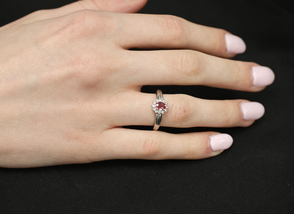 Fine 0.54ct Padparadscha Sapphire & 0.15ct Diamond Platinum Ring Size 7.5, 4.62g