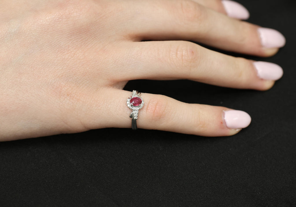Vintage 0.38ct Vivid Red Natural Ruby & 0.14ct Diamond Platinum Ring Size 4.5