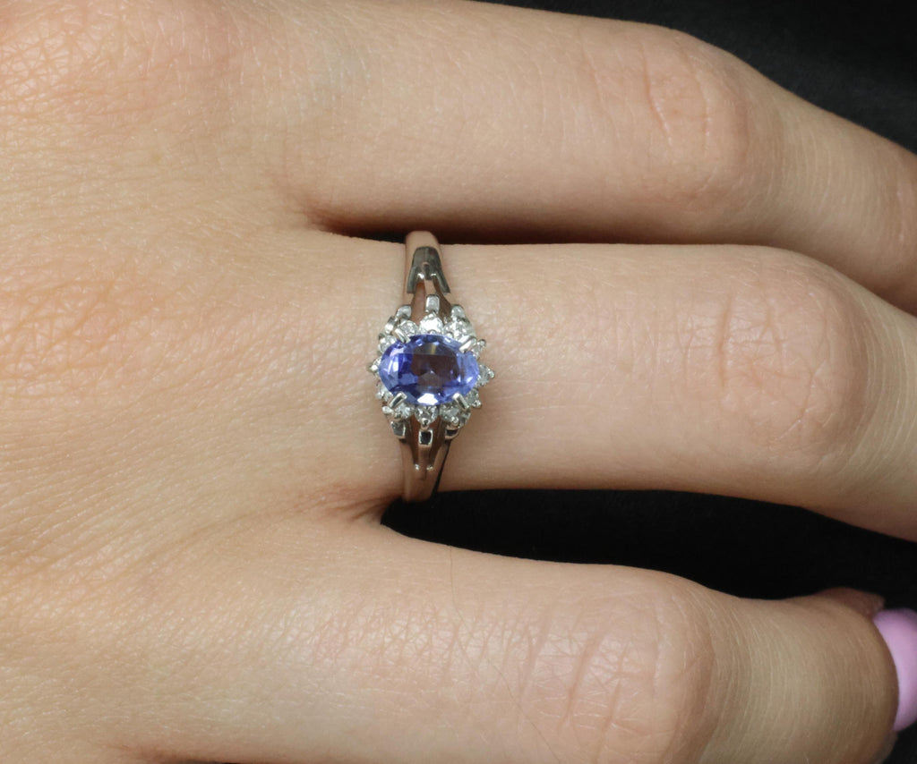 0.97ct Natural Violet Blue Sapphire & 0.17ct Diamond Platinum Ring Size 8.25