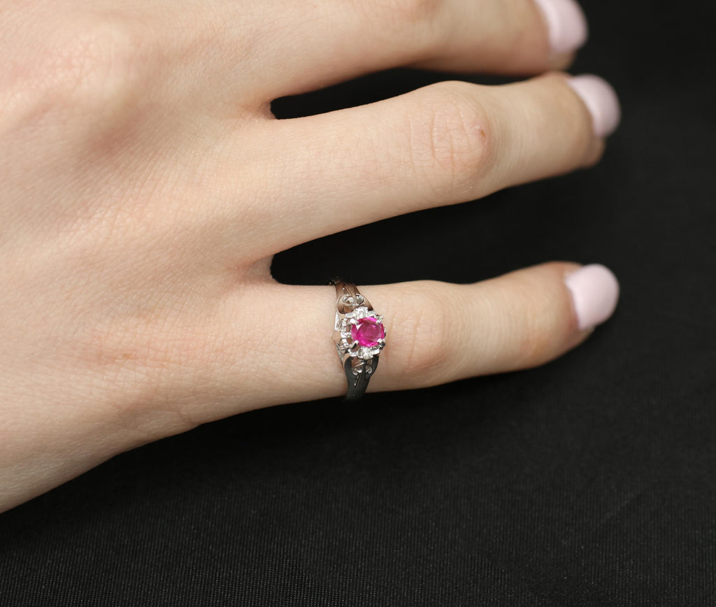 Vintage 0.30ct Ruby & 0.06ct Diamond Handmade Platinum Ring Size 6.25, 3.54g