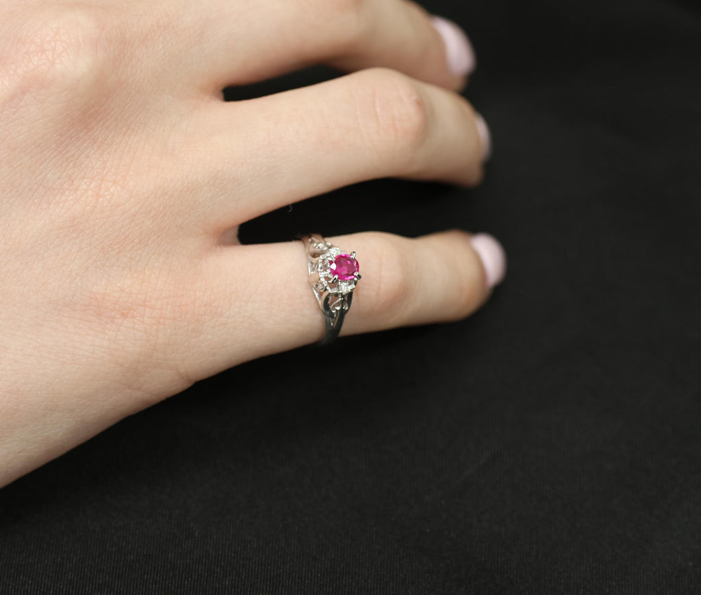 Vintage 0.30ct Ruby & 0.06ct Diamond Handmade Platinum Ring Size 6.25, 3.54g