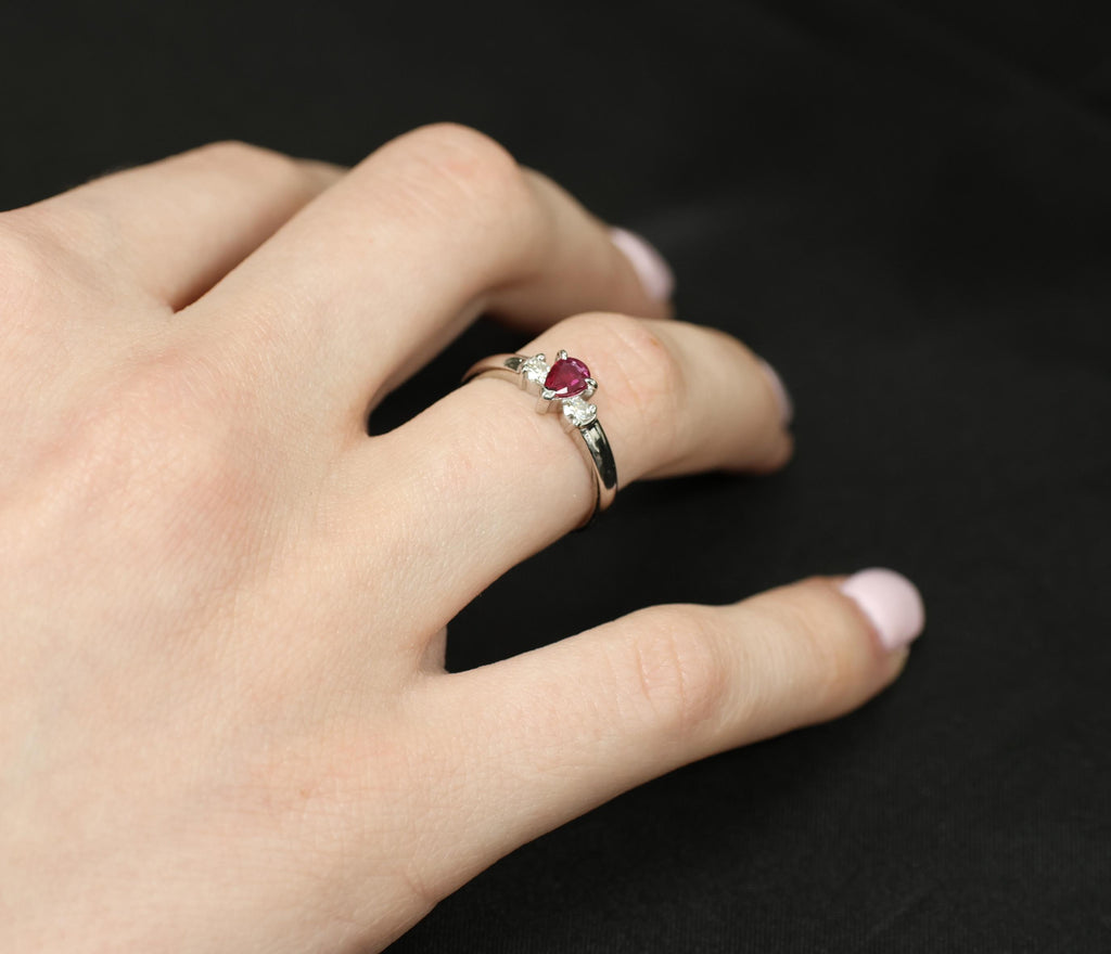 0.31ct Pear Shape Natural Ruby & 0.14ct Diamond Platinum Ring Size 6.25, 2.8g