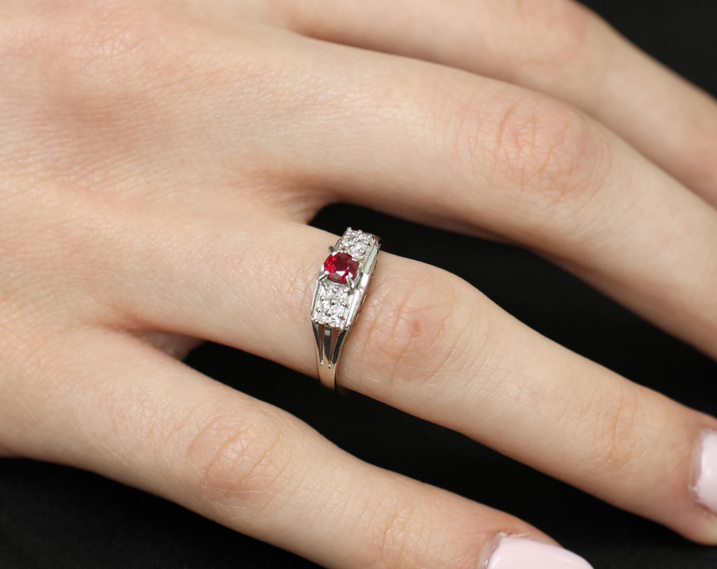 Vintage 0.40ct Vivid Red Ruby & 0.12ct Diamond Platinum Ring Size 6.75. 3.93g