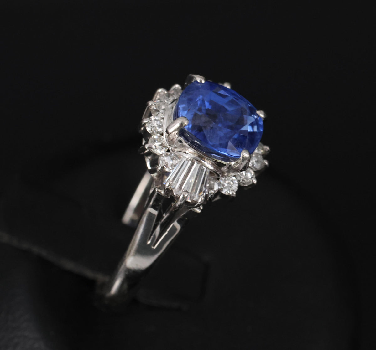 Fine 2.72ct GIA Ceylon Sapphire & 0.55ct Diamond Platinum Ring Size 6.75