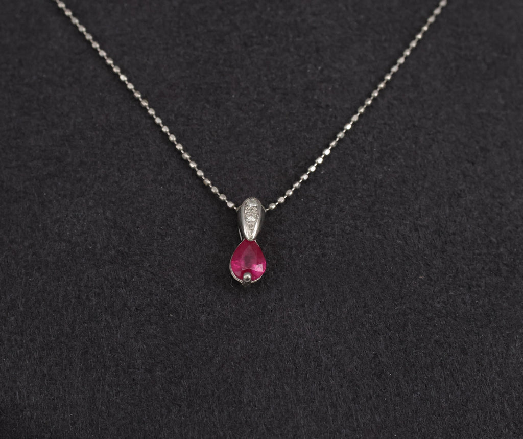 Vintage 0.25ct Ruby & 0.04ct Diamond 16 Inch Ball Chain Platinum Necklace, 2.22g