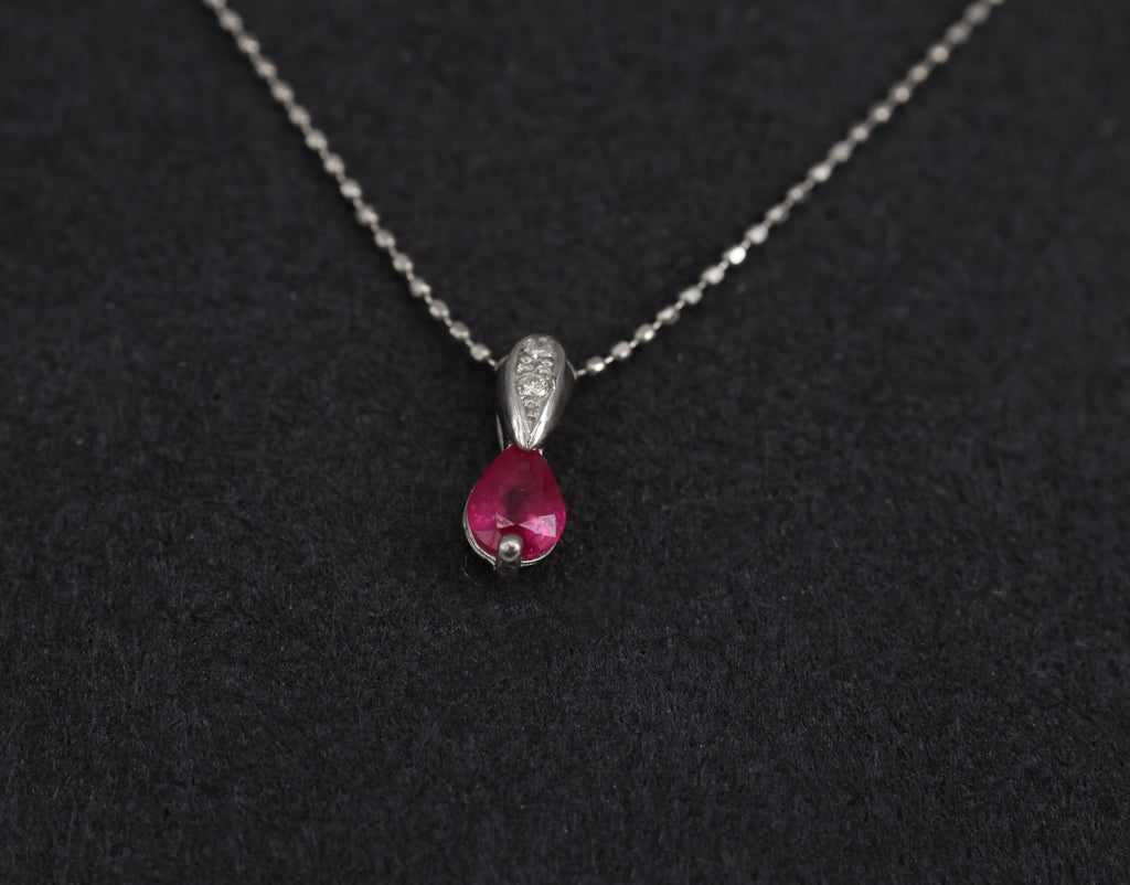 Vintage 0.25ct Ruby & 0.04ct Diamond 16 Inch Ball Chain Platinum Necklace, 2.22g