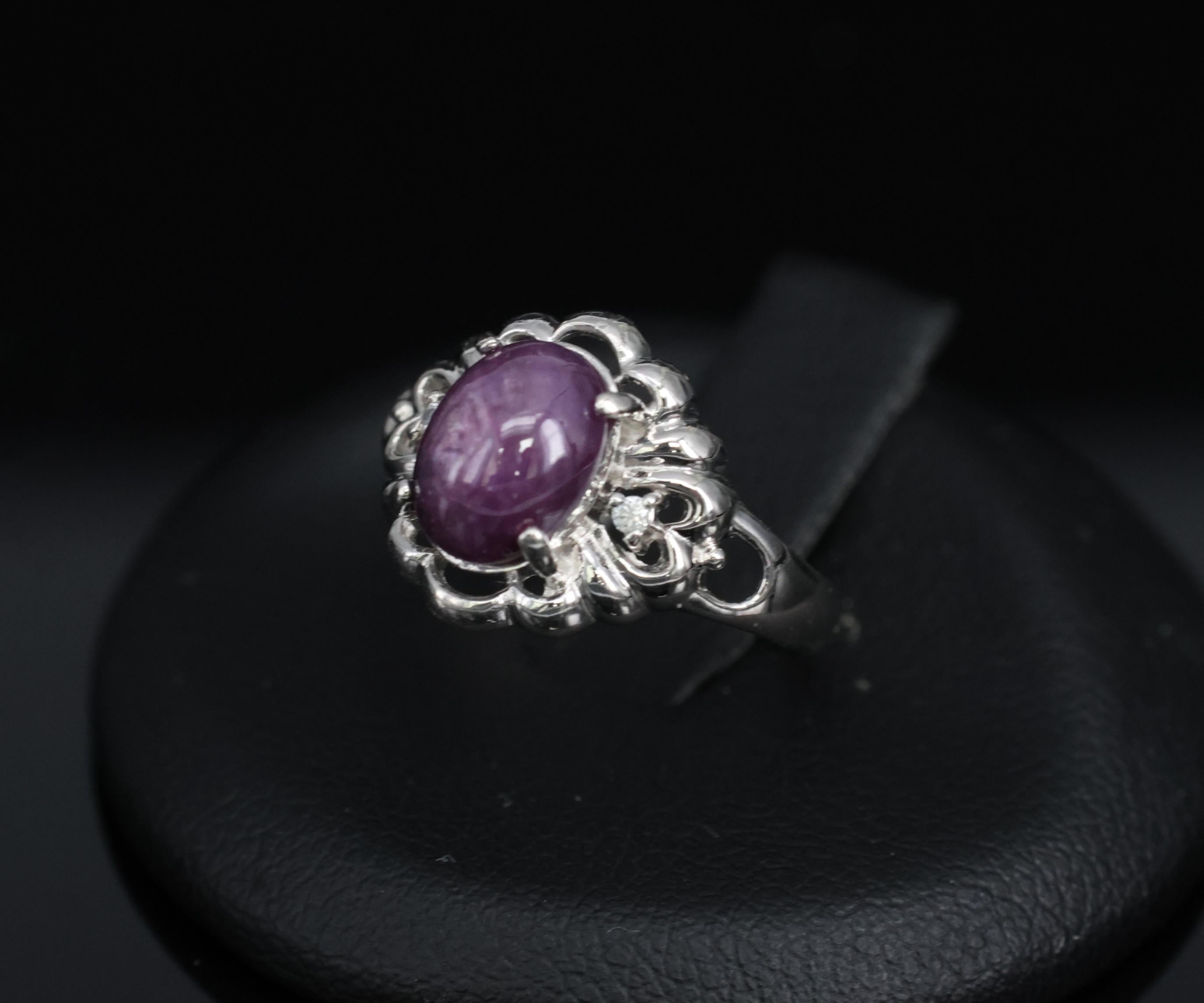 Vintage 2.10ct Natural Star Ruby & 0.02ct Diamond Platinum Ring Size 4.75, 3.0gr