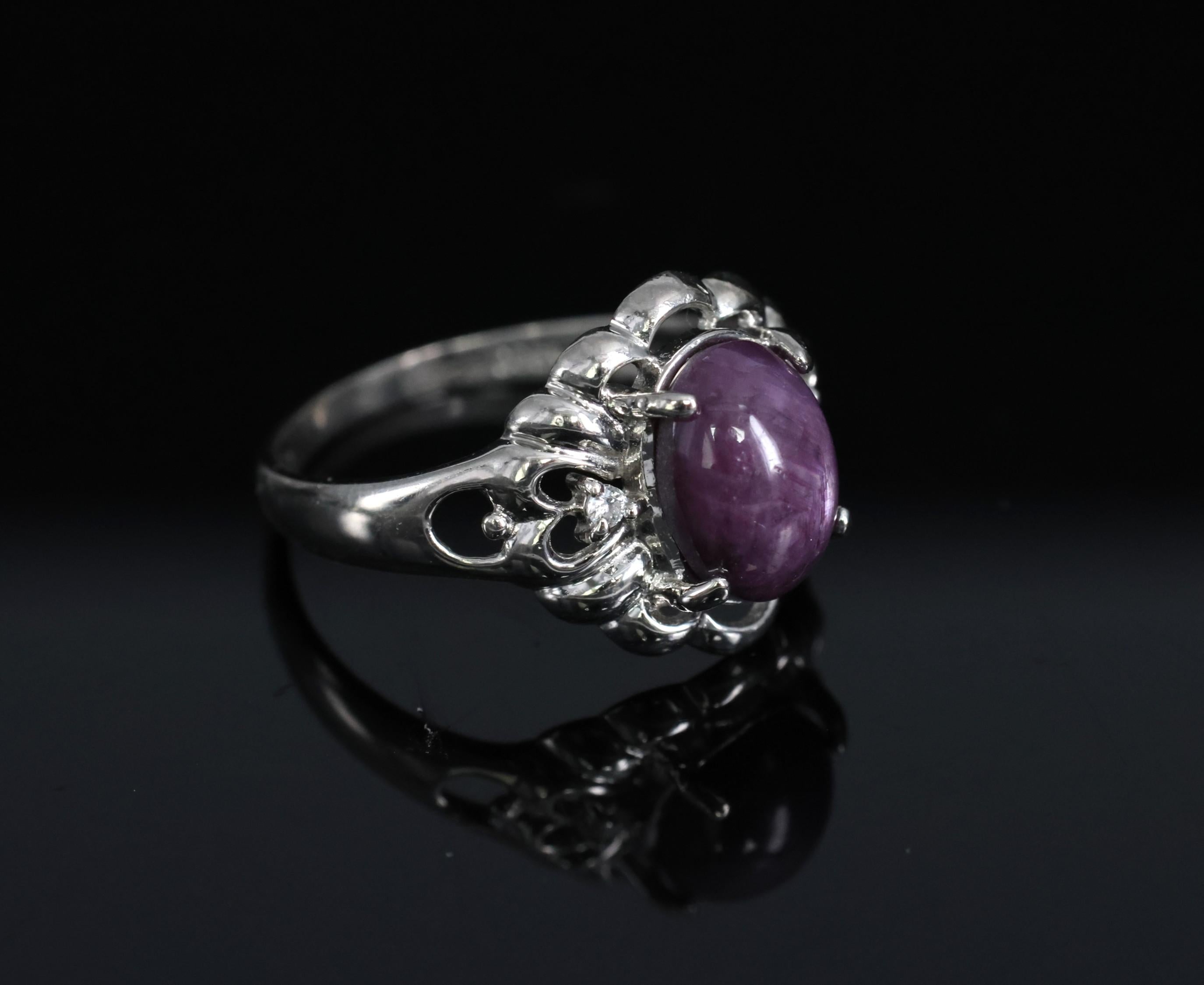 Vintage 2.10ct Natural Star Ruby & 0.02ct Diamond Platinum Ring Size 4.75, 3.0gr