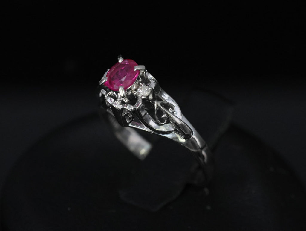 Vintage 0.30ct Ruby & 0.06ct Diamond Handmade Platinum Ring Size 6.25, 3.54g