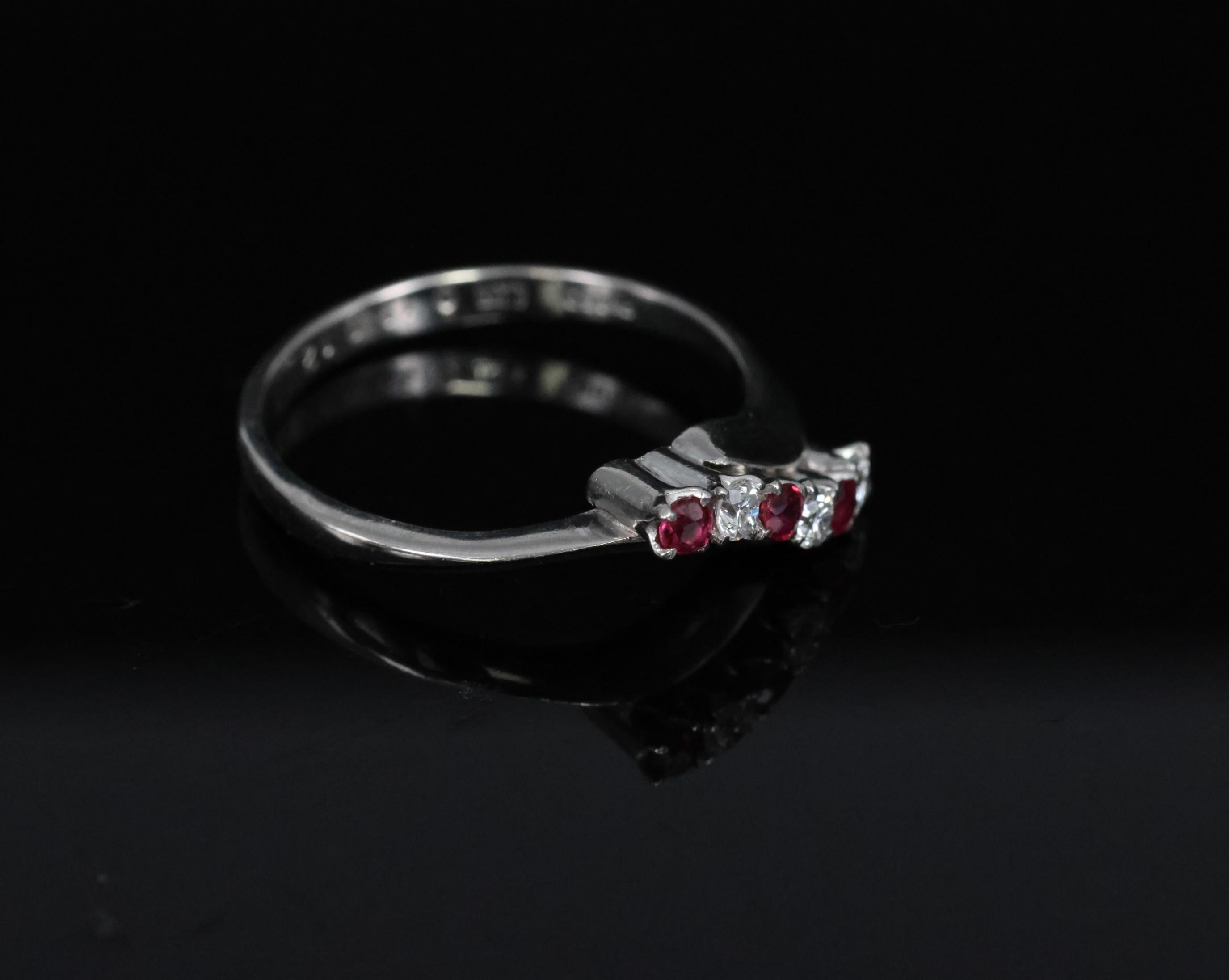 Vintage 0.19ct Ruby & 0.17ct Diamond Platinum Wavy Ring Size 6.5, 3.29g