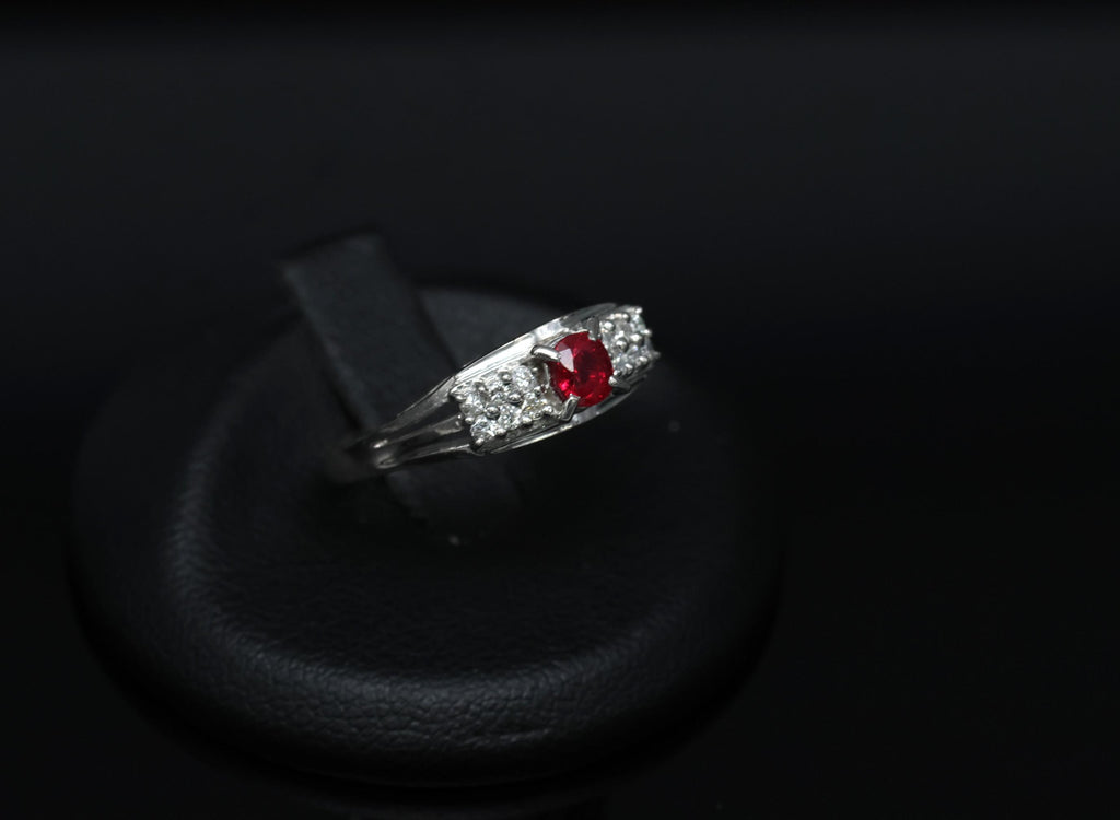 Vintage 0.40ct Vivid Red Ruby & 0.12ct Diamond Platinum Ring Size 6.75. 3.93g