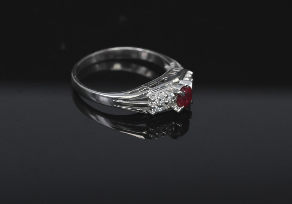 Vintage 0.40ct Vivid Red Ruby & 0.12ct Diamond Platinum Ring Size 6.75. 3.93g
