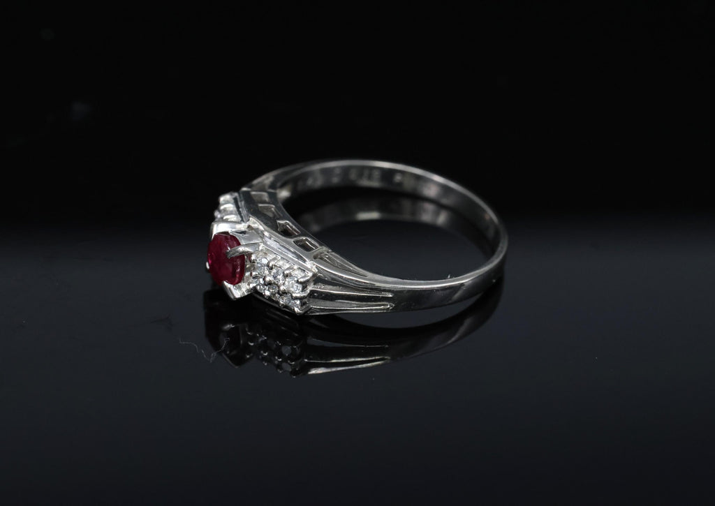 Vintage 0.40ct Vivid Red Ruby & 0.12ct Diamond Platinum Ring Size 6.75. 3.93g