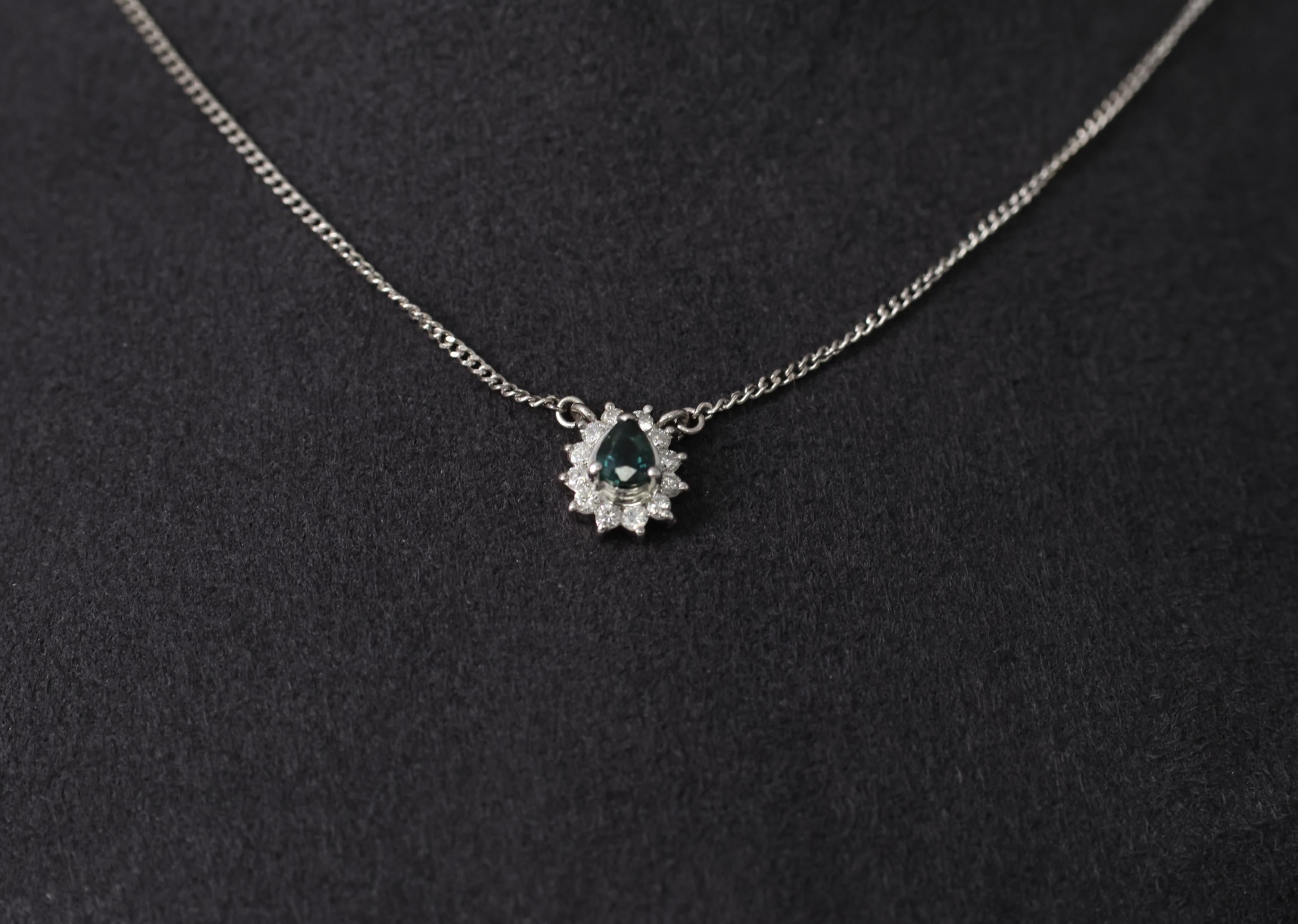 0.41ct Blue Green Sapphire & 0.20ct Diamond 16 inch Platinum Necklace, 4.37g