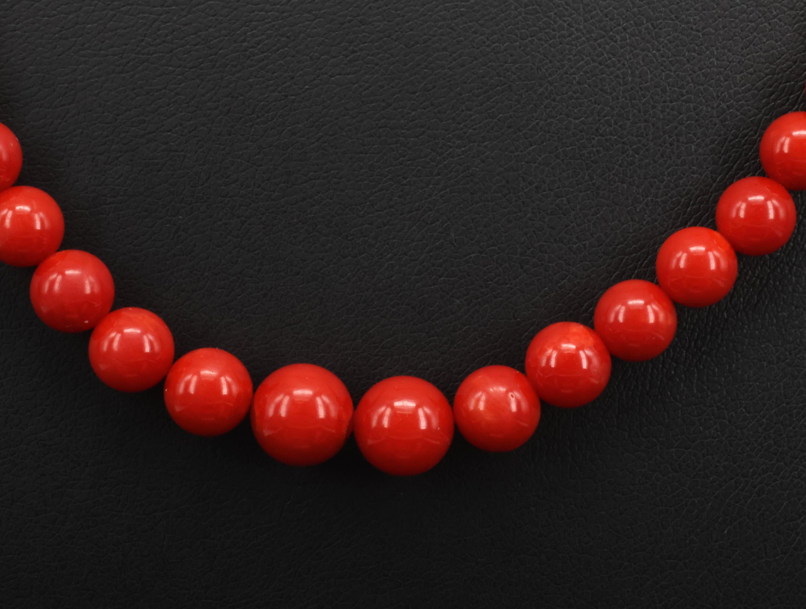 Fine 4.9-8.6mm Natural Untreated Ox Blood Red Coral 14K Yellow Gold Necklace