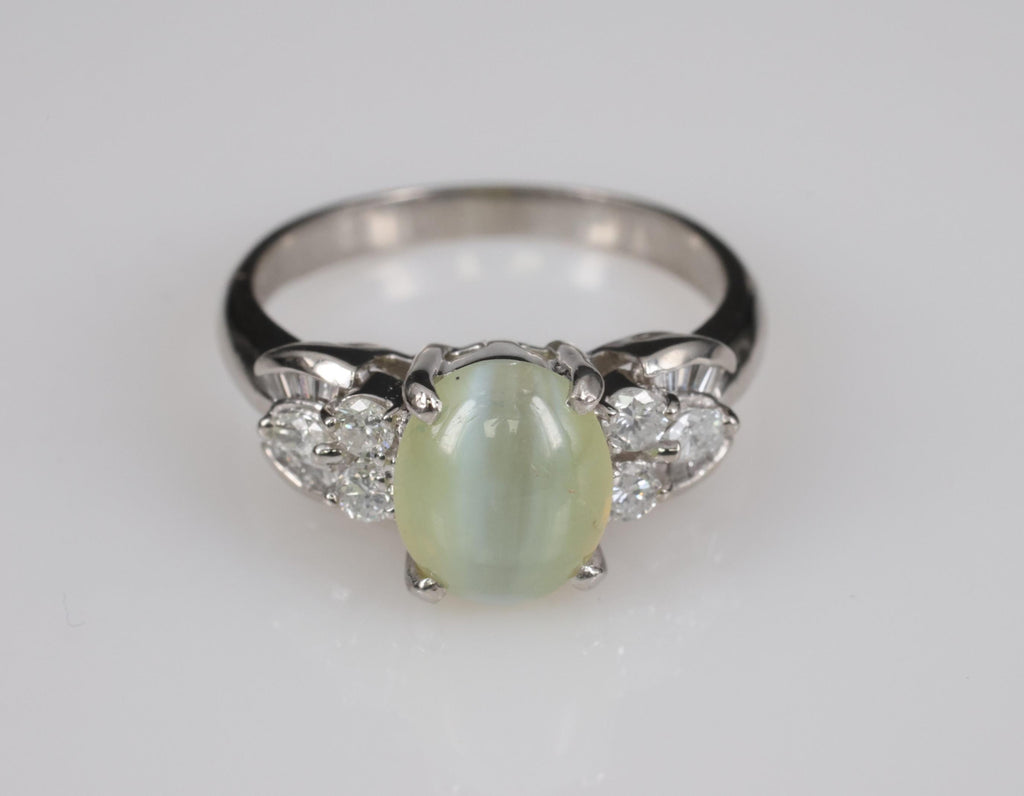 Fine 3.04ct Green Chrysoberyl Cat's Eye & 0.48ct Diamond Platinum Ring, Size 7