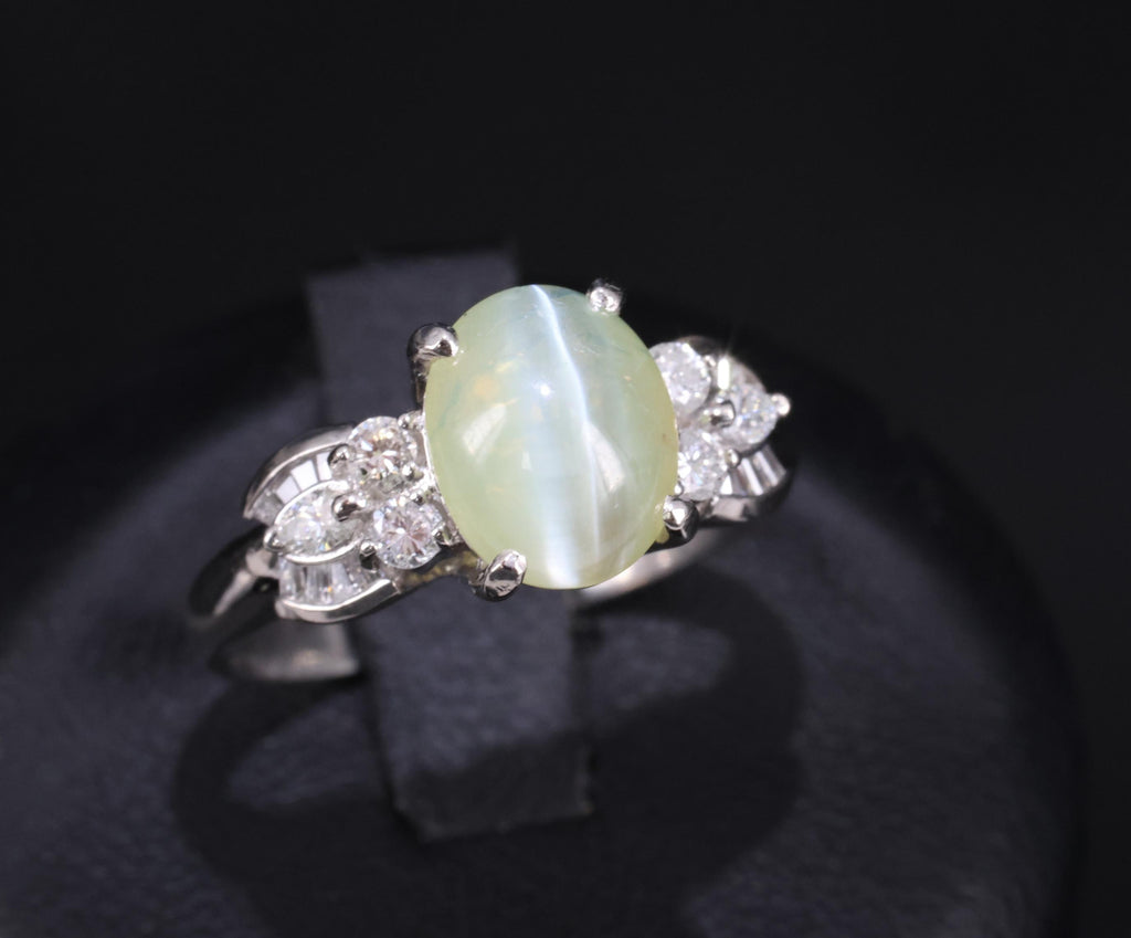 Fine 3.04ct Green Chrysoberyl Cat's Eye & 0.48ct Diamond Platinum Ring, Size 7