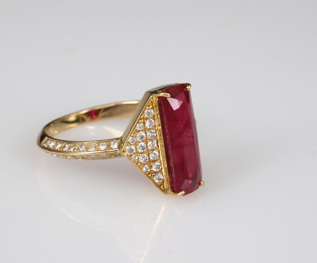 GIA Certified 3.79ct Step Cut Ruby 0.41ct Diamond 18K Yellow Gold Ring Size 7.5