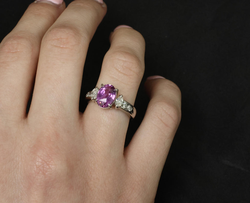 Fine 2.91ct GIA Vivid Pink Ceylon Sapphire & 0.54ct Diamond Platinum Ring Size 6