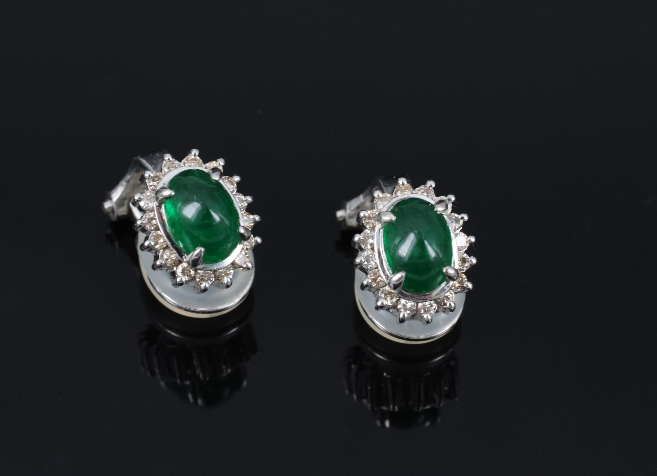 Fine 1.67ct Cabochon Emerald 0.32ct Diamond Platinum & White Gold Clip Earrings